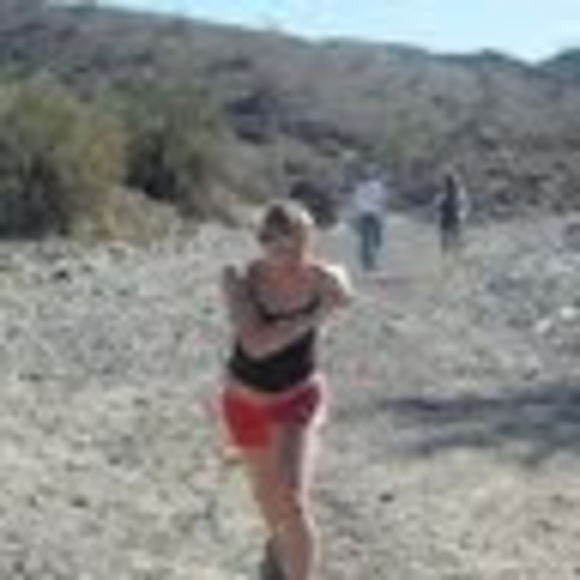 Meet your Posher, Erin - Picture 1 of 1